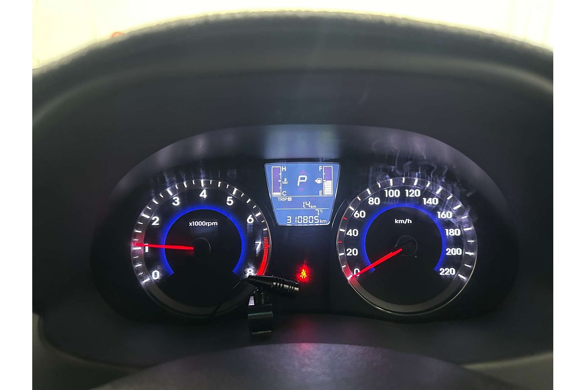 2015 Hyundai Accent Active RB2