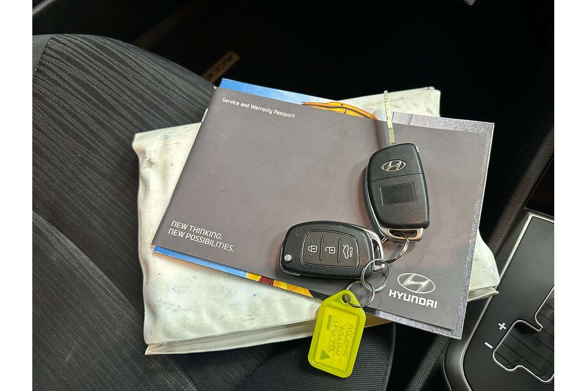 2015 Hyundai Accent Active RB2