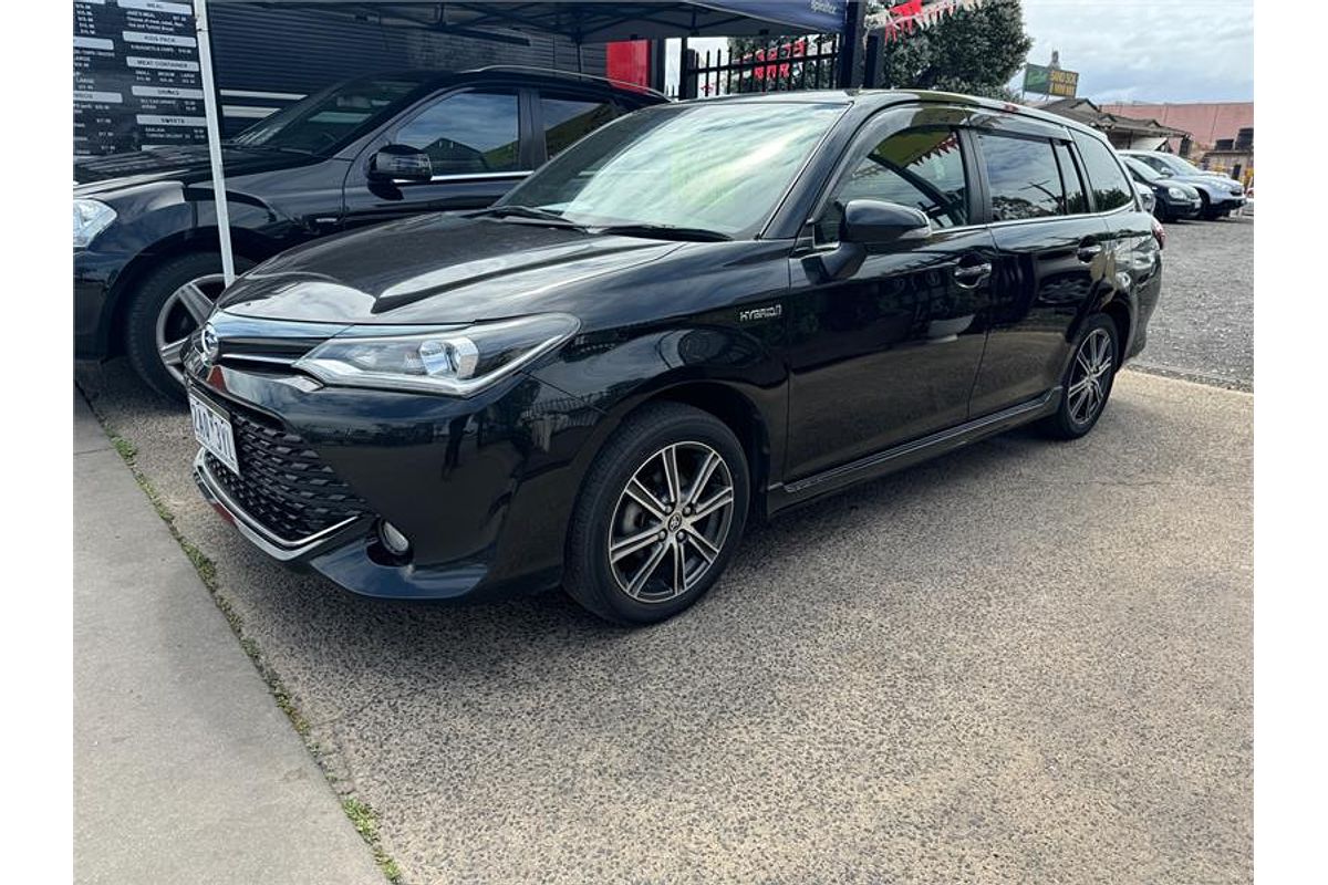2016 Toyota Corolla Fielder Hybrid