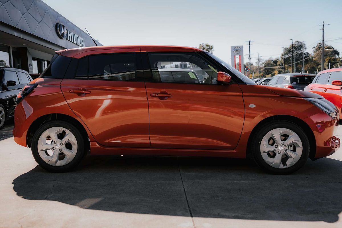 2024 Suzuki Swift Hybrid Plus UZ