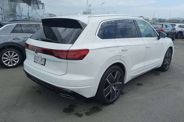 2024 Volkswagen Touareg 210TDI R-Line RC
