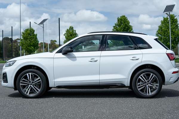 2023 Audi Q5 40 TDI Sport FY