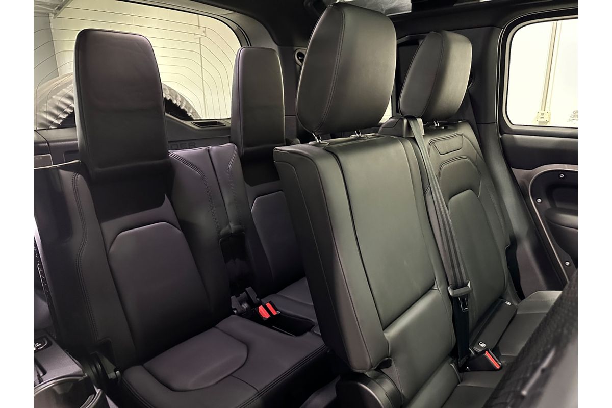 2024 Land Rover Defender 110 P400 X-Dynamic HSE L663