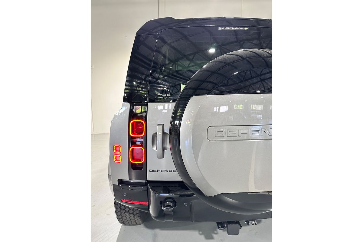 2024 Land Rover Defender 110 P400 X-Dynamic HSE L663