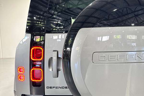 2024 Land Rover Defender 110 P400 X-Dynamic HSE L663