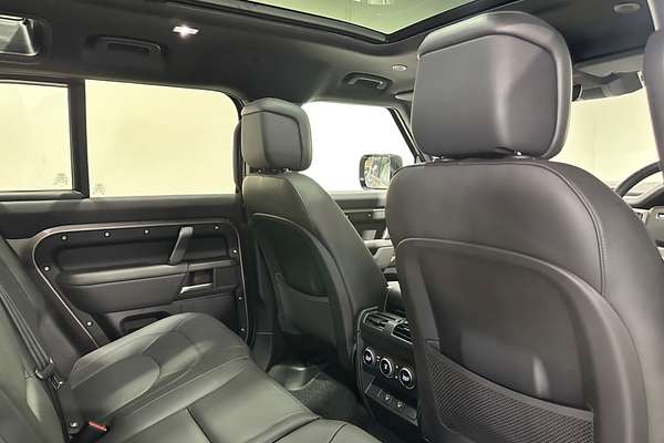 2024 Land Rover Defender 110 P400 X-Dynamic HSE L663