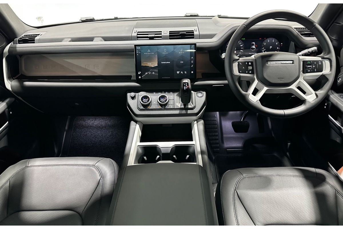 2024 Land Rover Defender 110 P400 X-Dynamic HSE L663