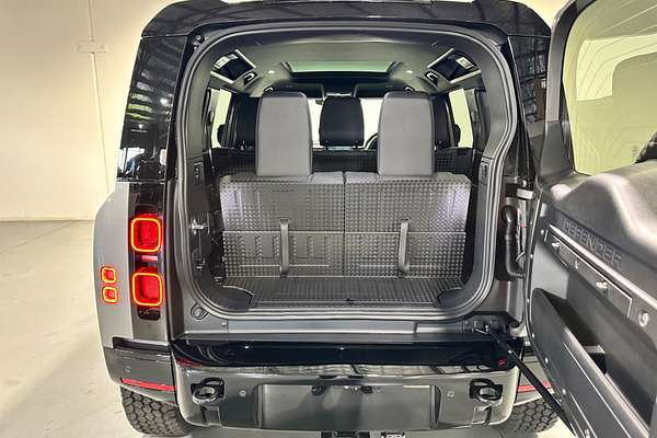 2024 Land Rover Defender 110 P400 X-Dynamic HSE L663
