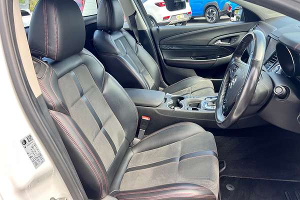 2016 Holden Ute SV6 Black VF Series II Rear Wheel Drive