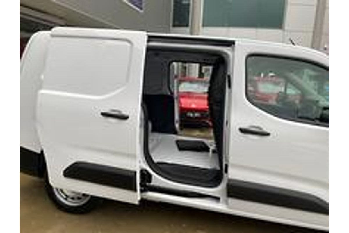 2024 Peugeot Partner Pro K9 LWB