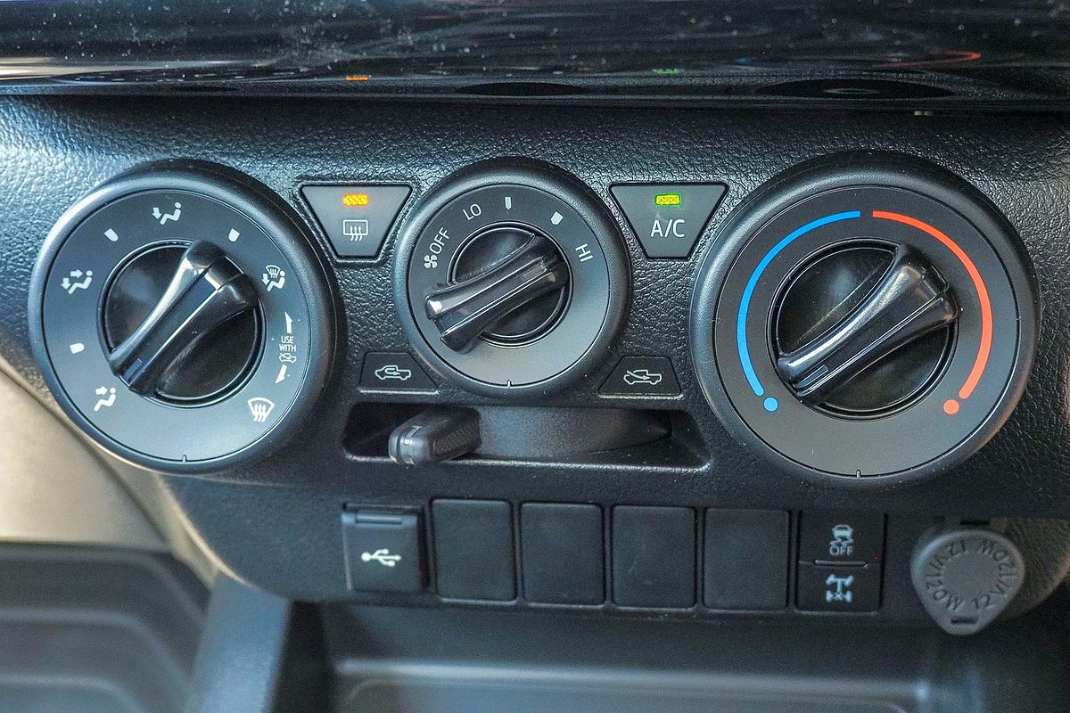 2023 Toyota Hilux SR GUN126R 4X4