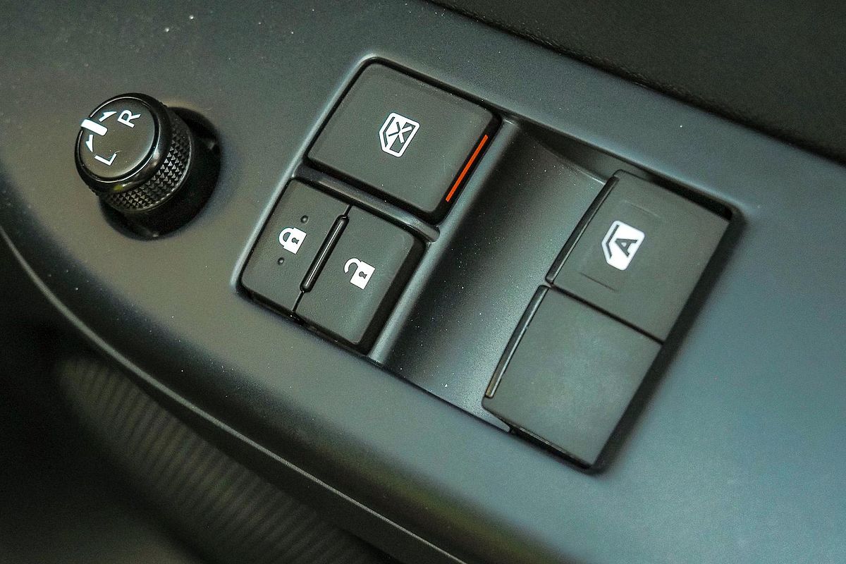 2023 Toyota Hilux SR GUN126R 4X4