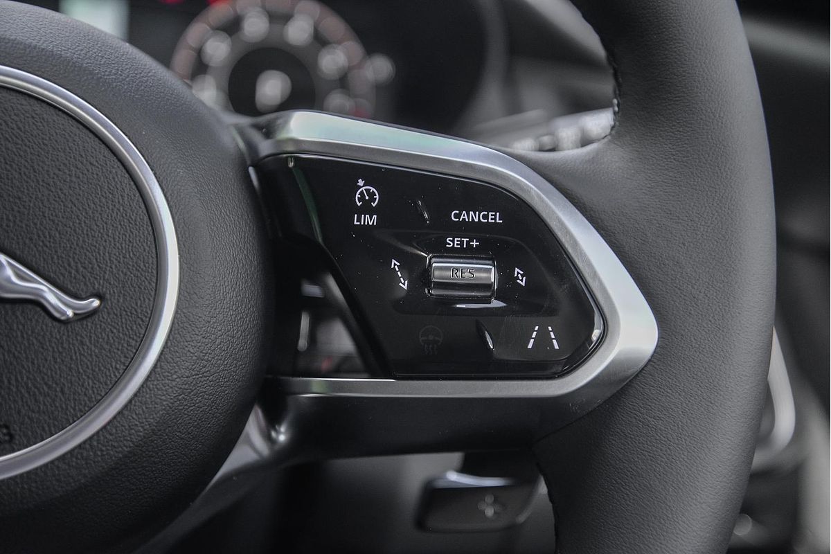 2023 Jaguar E-PACE P250 R-Dynamic HSE X540