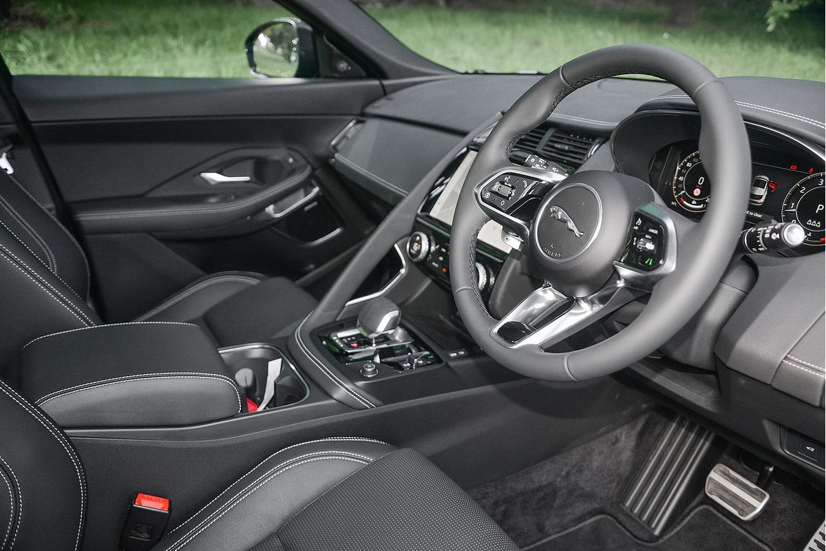 2024 Jaguar E-PACE P250 R-Dynamic SE X540