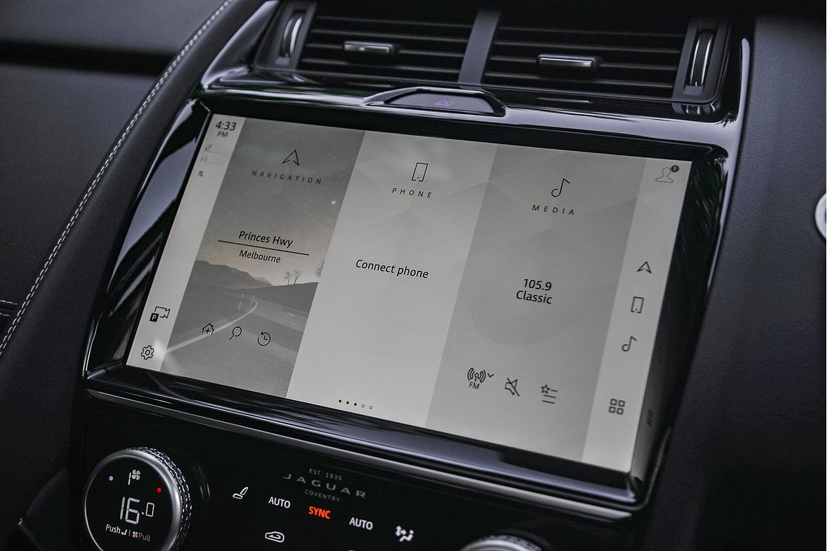 2024 Jaguar E-PACE P250 R-Dynamic SE X540