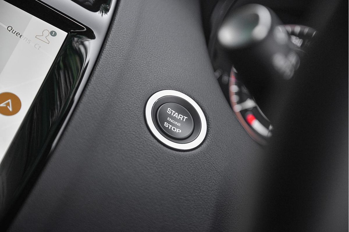 2024 Jaguar E-PACE P250 R-Dynamic SE X540