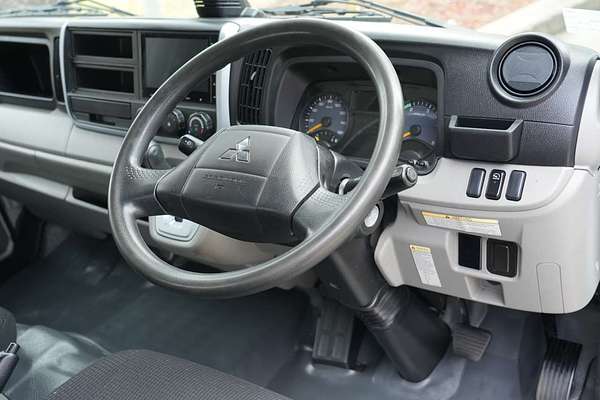 2022 Fuso Canter 515 4x2 SWB