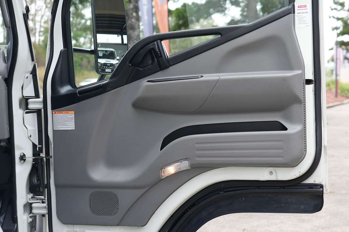2022 Fuso Canter 515 4x2 SWB