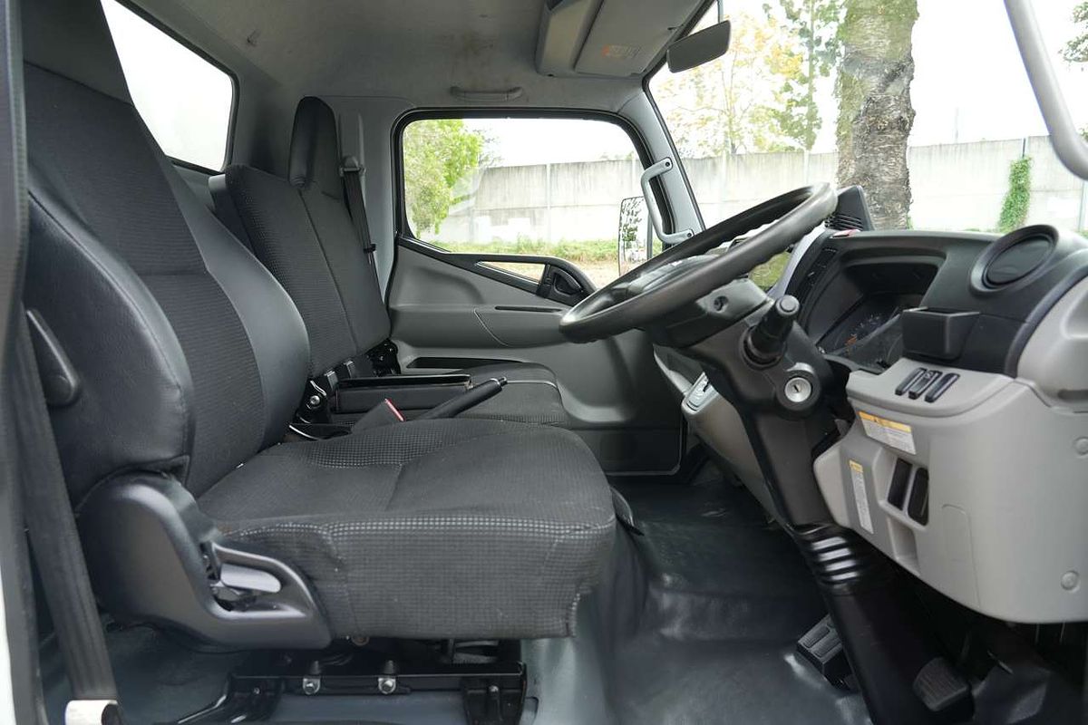 2022 Fuso Canter 515 4x2 SWB