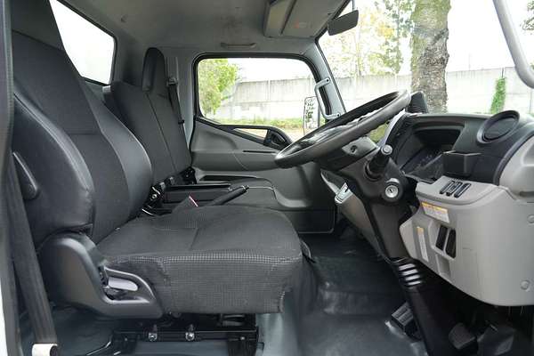 2022 Fuso Canter 515 4x2 SWB