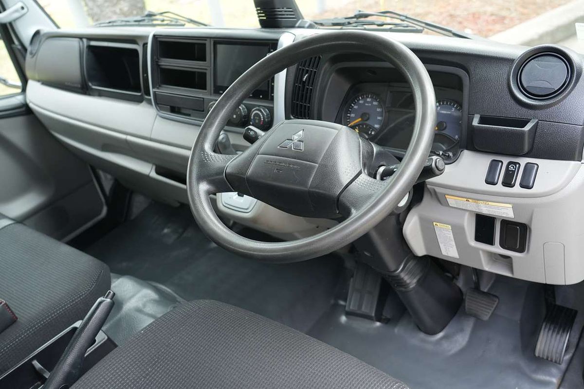 2022 Fuso Canter 515 4x2 SWB