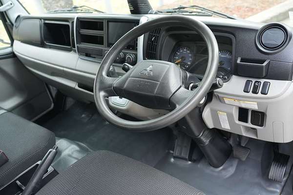 2022 Fuso Canter 515 4x2 SWB