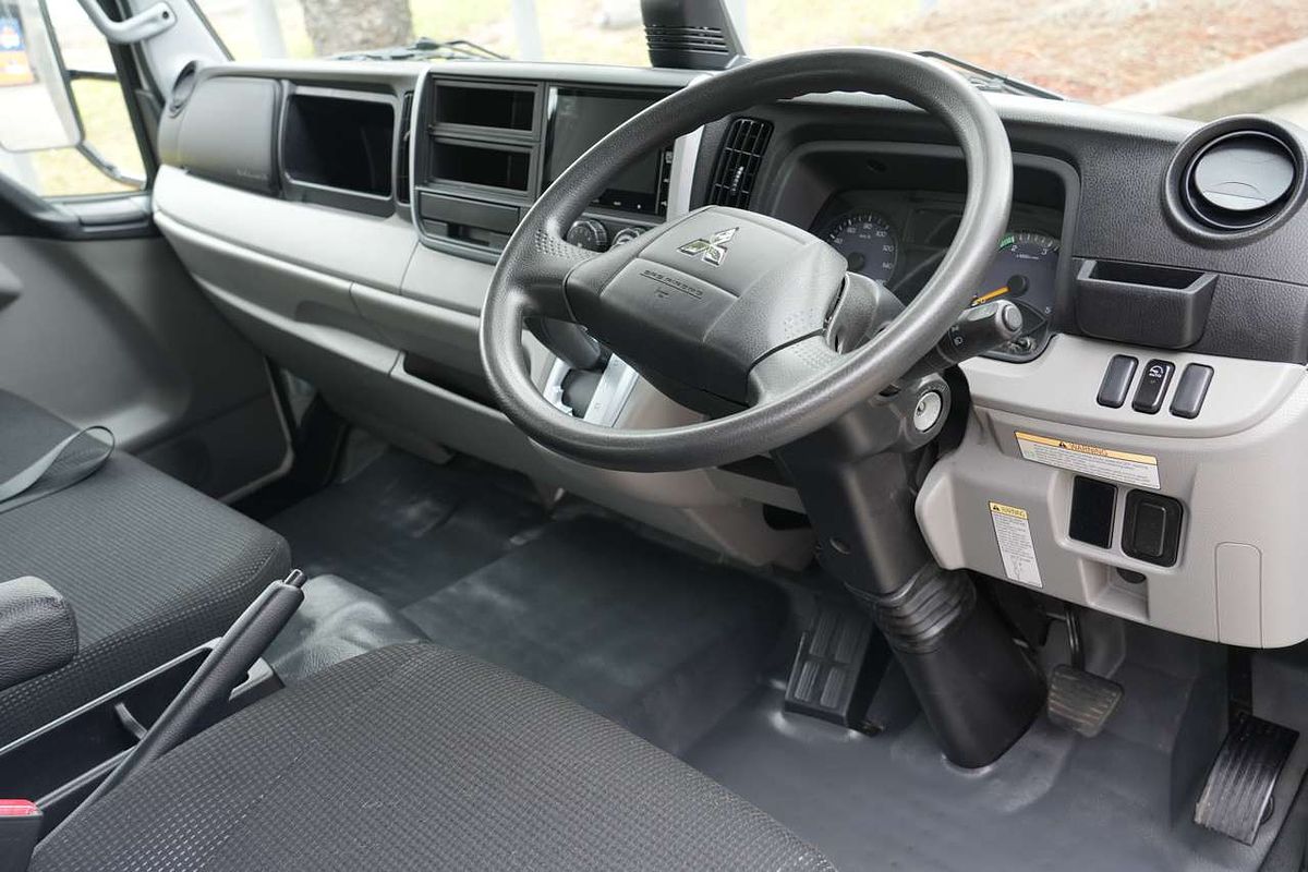 2022 Fuso Canter 515 4x2 SWB