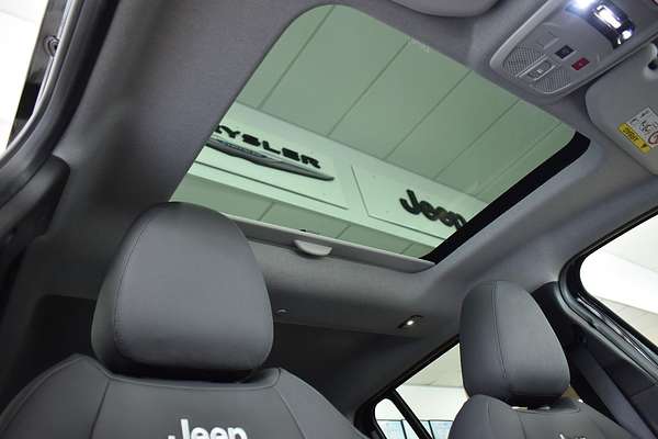 2024 Jeep Avenger Summit JJ