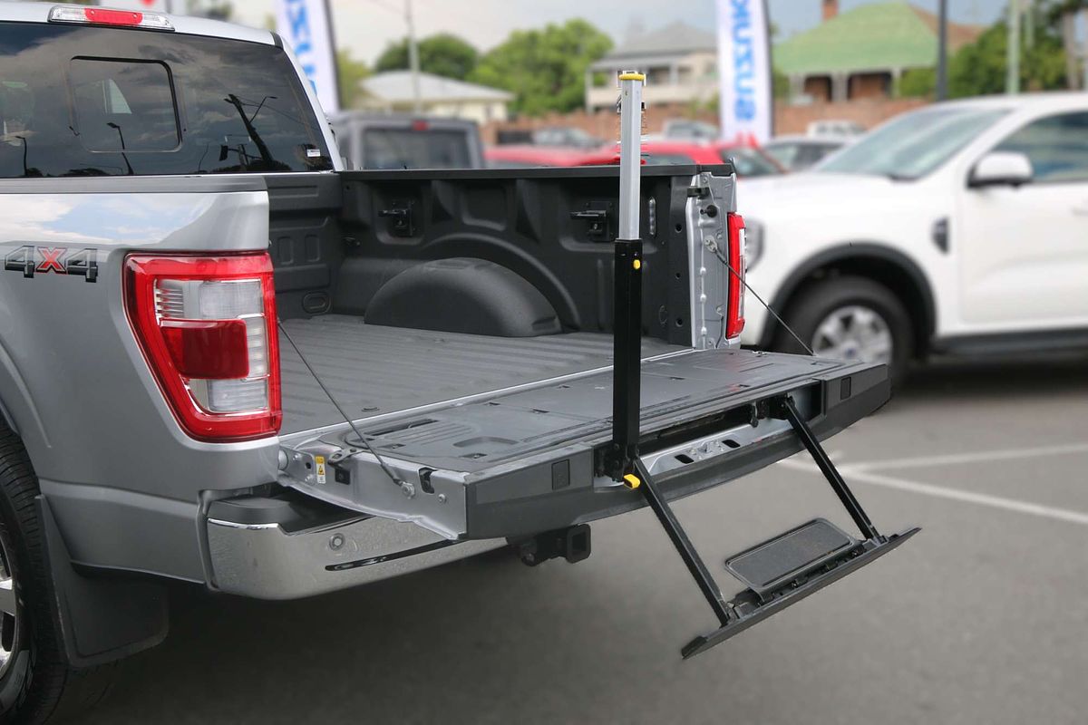 2023 Ford F-150 Lariat 4X4 SWB