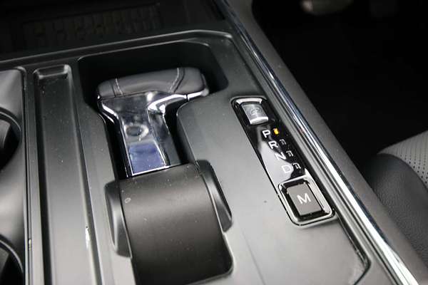 2023 Ford F-150 Lariat 4X4 SWB