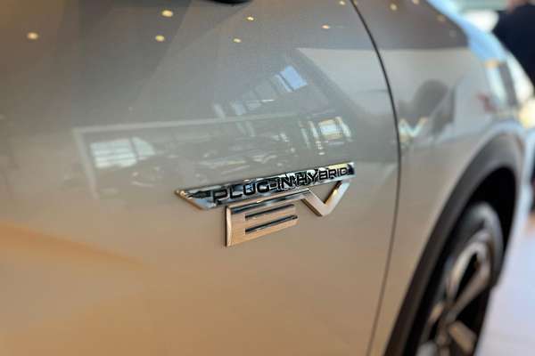 2024 Mitsubishi Eclipse Cross PHEV Exceed YB