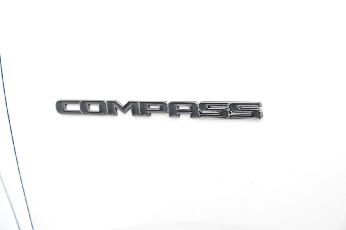 2023 Jeep Compass S-Limited M6