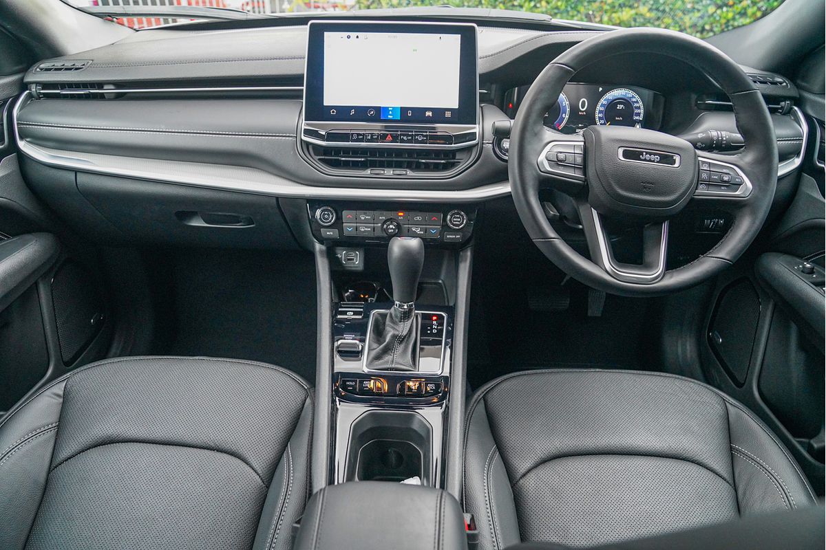2023 Jeep Compass S-Limited M6