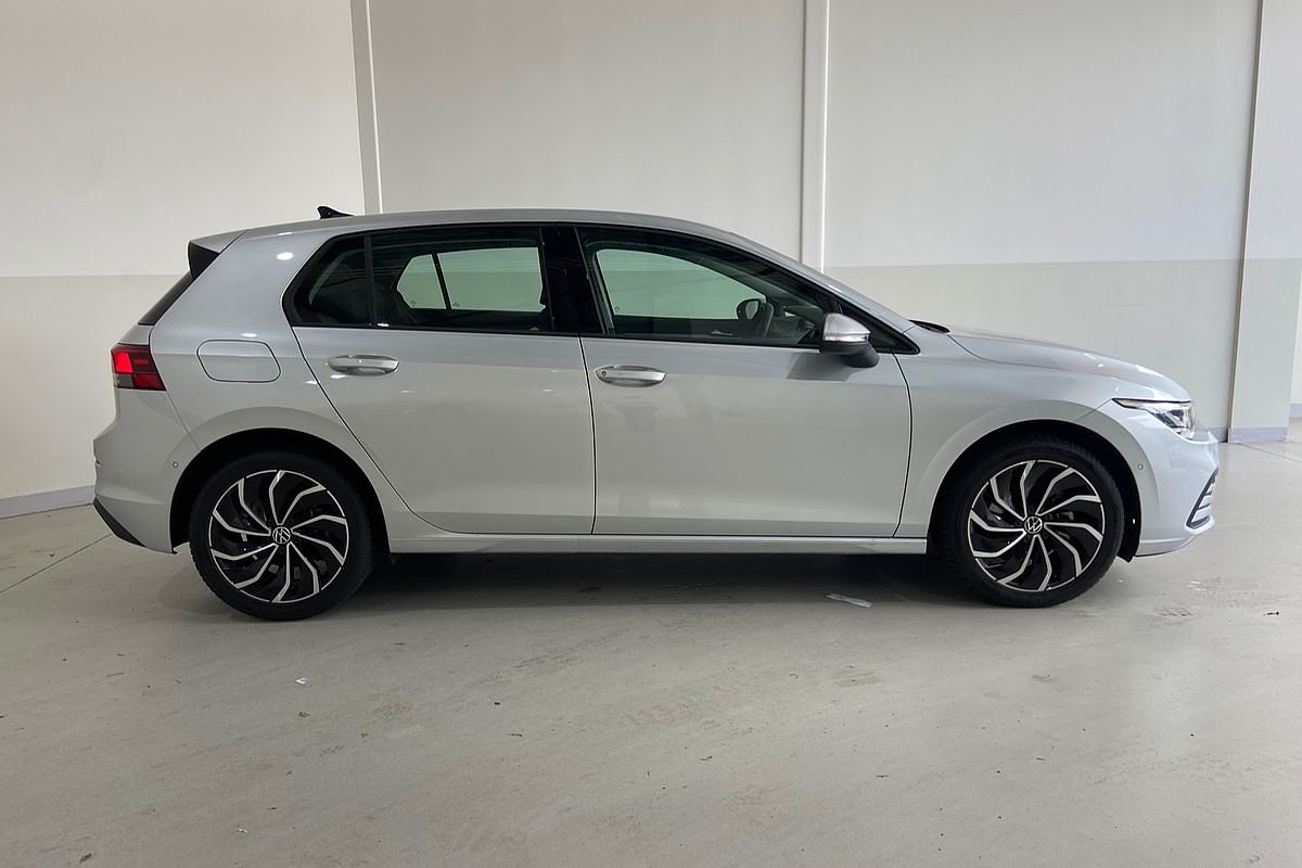 2023 Volkswagen Golf 110TSI Life 8