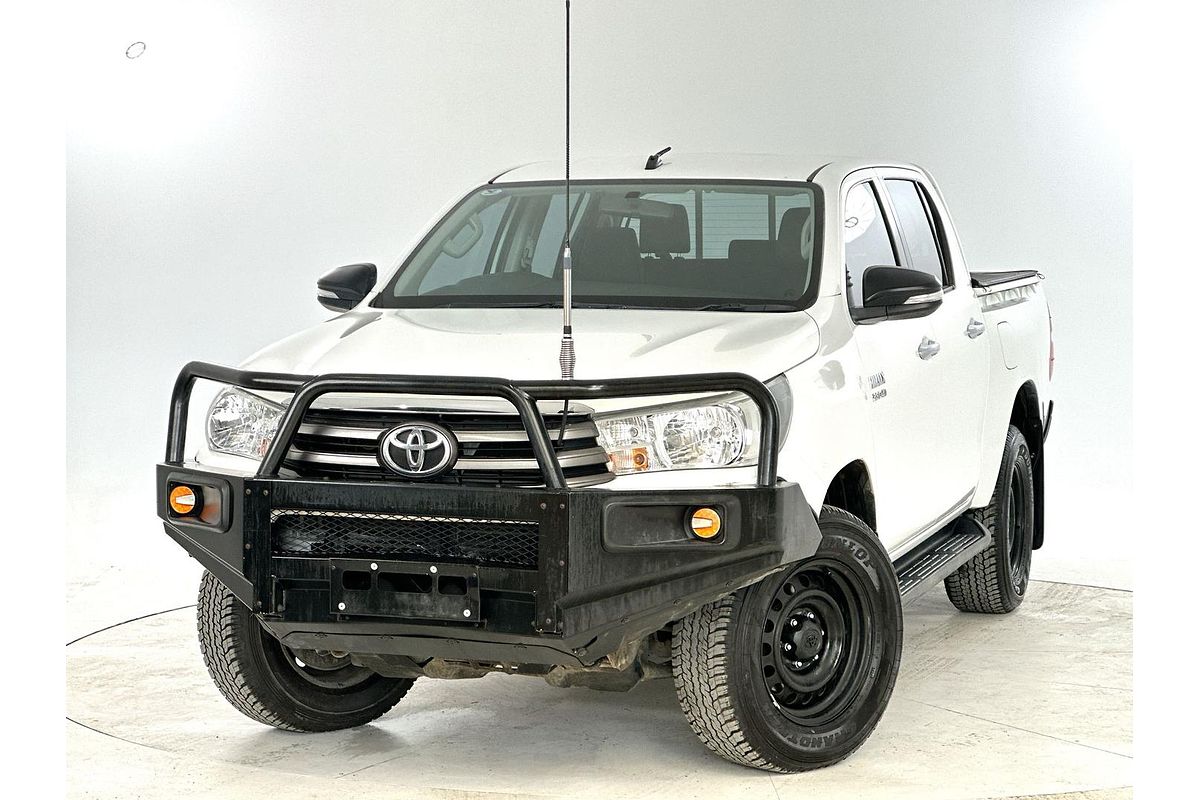 2015 Toyota Hilux SR GUN126R 4X4