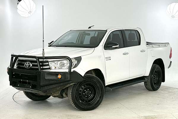 2015 Toyota Hilux SR GUN126R 4X4