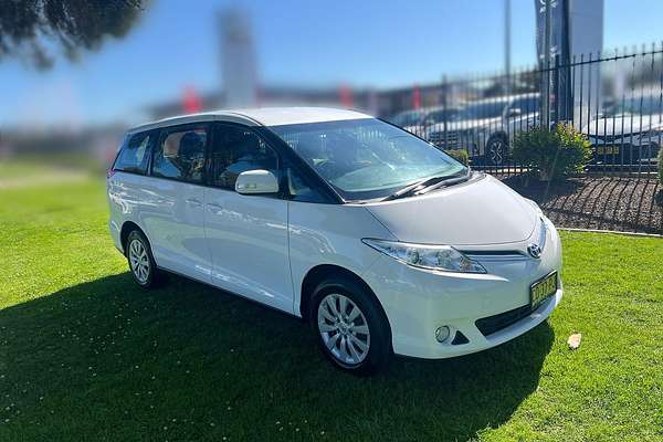 2017 Toyota Tarago GLi ACR50R