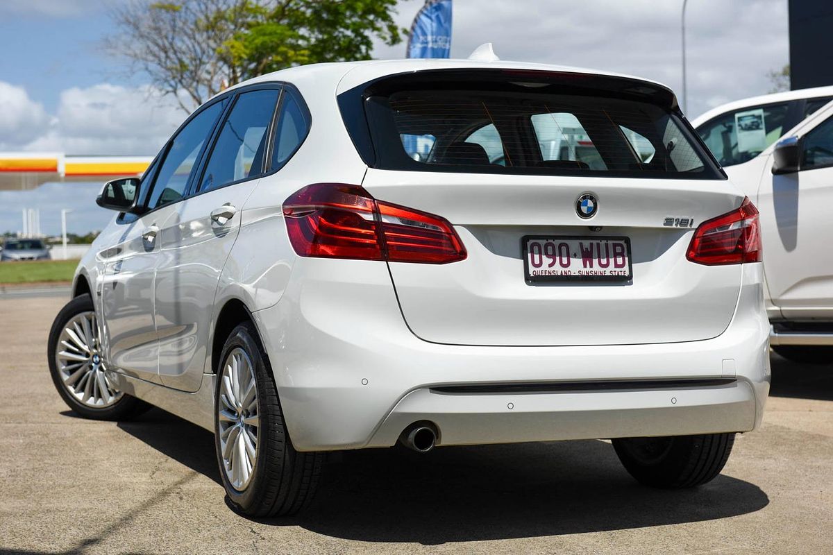 2015 BMW 2 Series 218i Sport Line F45