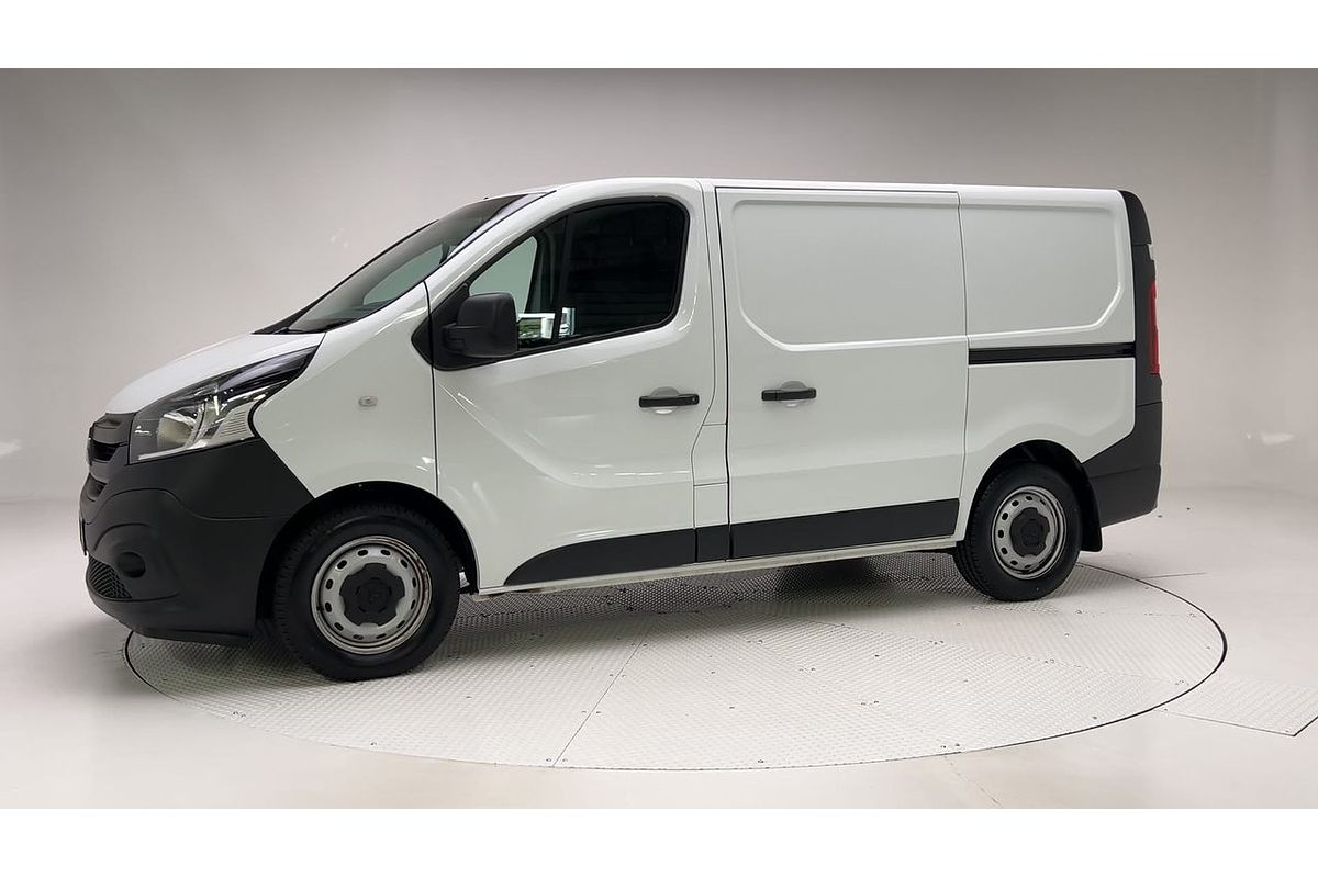 2021 Mitsubishi Express GLX SN