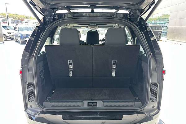 2024 Land Rover Discovery D300 Dynamic SE Series 5