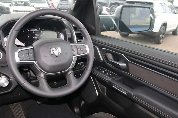 2024 RAM 1500 Laramie Sport RamBox DT 4X4 SWB