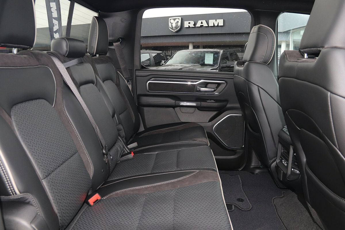 2024 RAM 1500 Laramie Sport RamBox DT 4X4 SWB