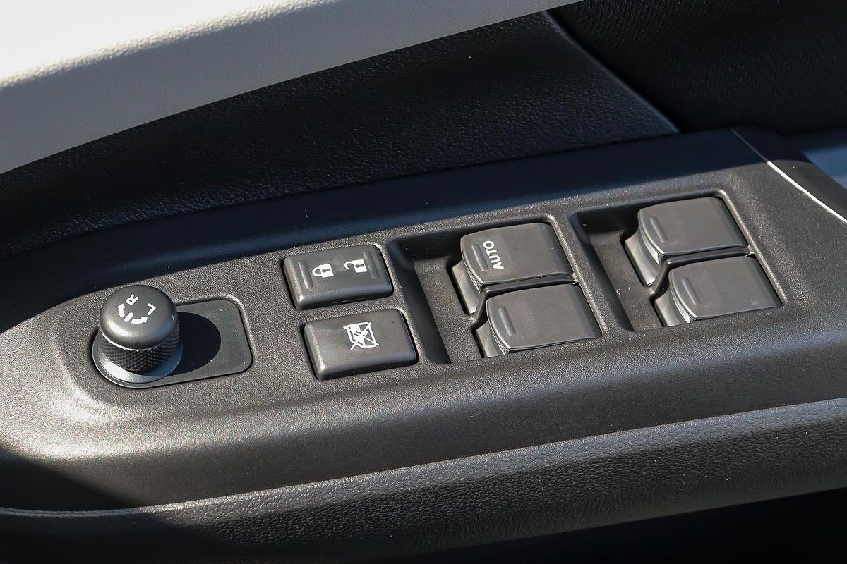 2024 Suzuki Swift Hybrid UZ