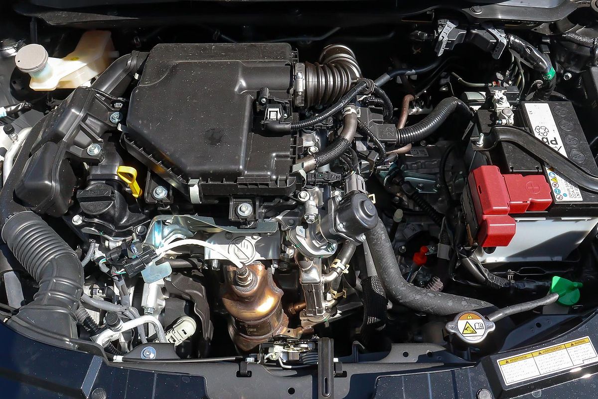 2024 Suzuki Swift Hybrid UZ