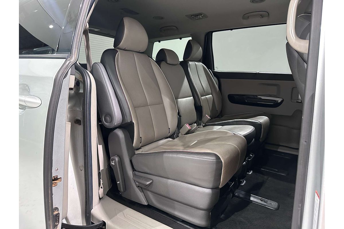 2015 Kia Carnival Platinum YP