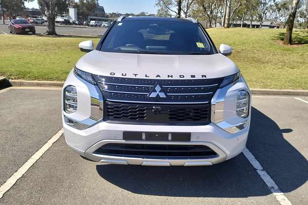 2024 Mitsubishi Outlander Exceed Tourer ZM