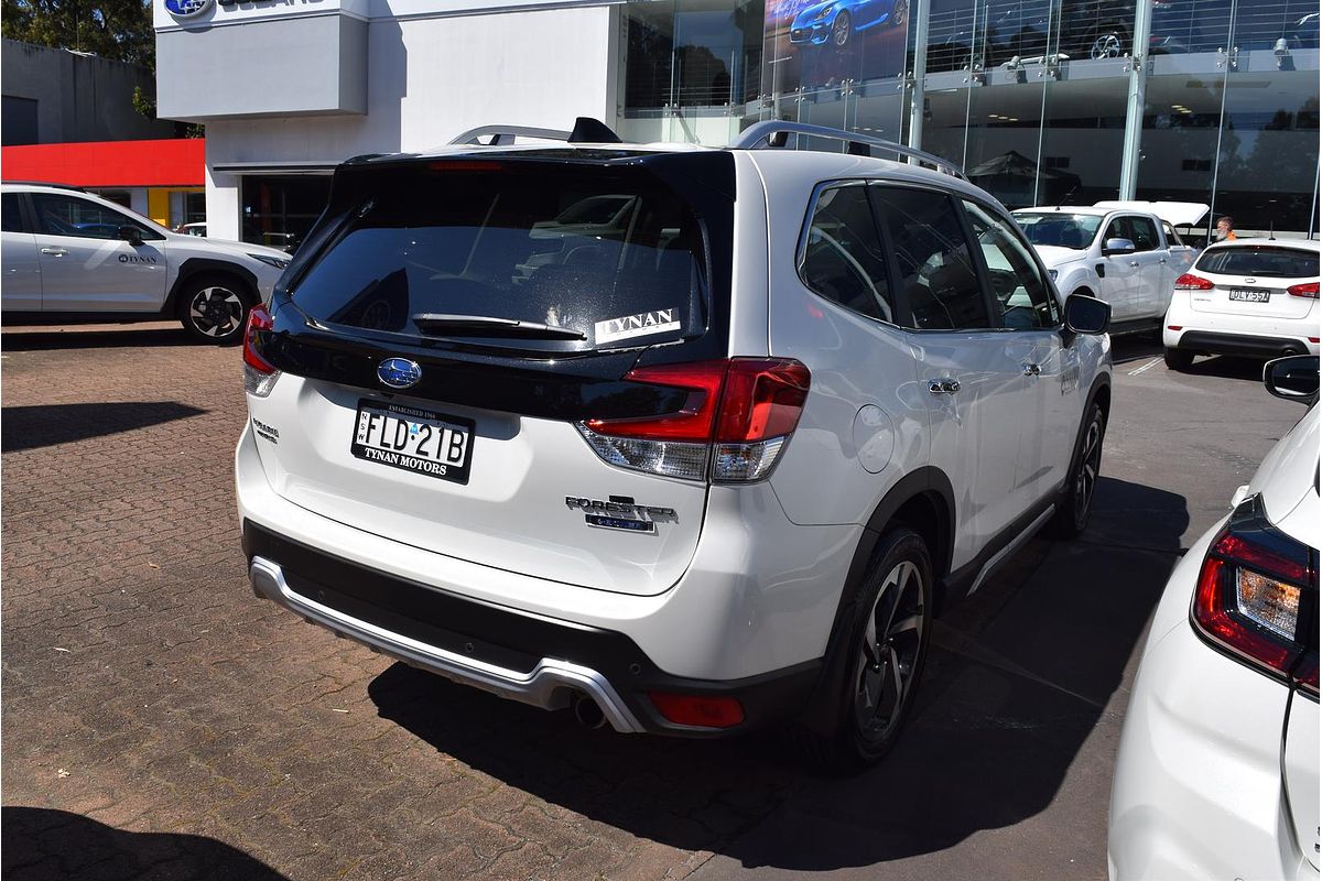 2024 Subaru Forester Hybrid S S5