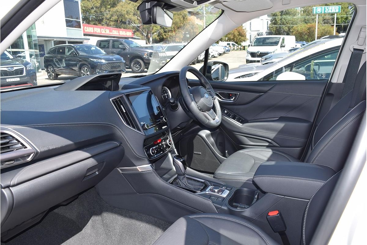 2024 Subaru Forester Hybrid S S5