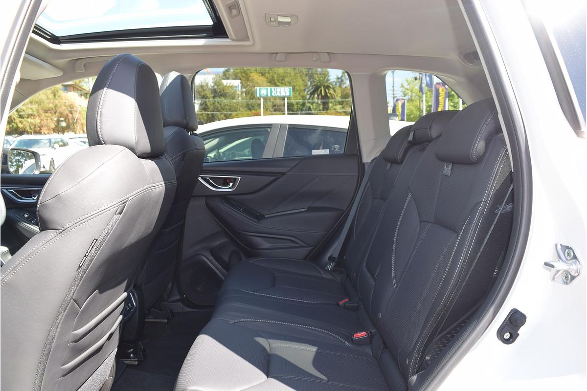 2024 Subaru Forester Hybrid S S5