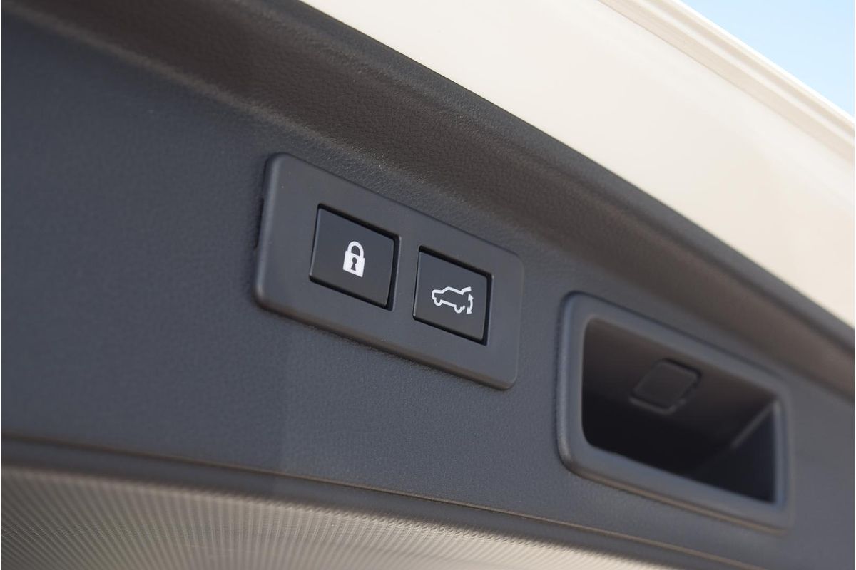 2024 Subaru Forester Hybrid S S5